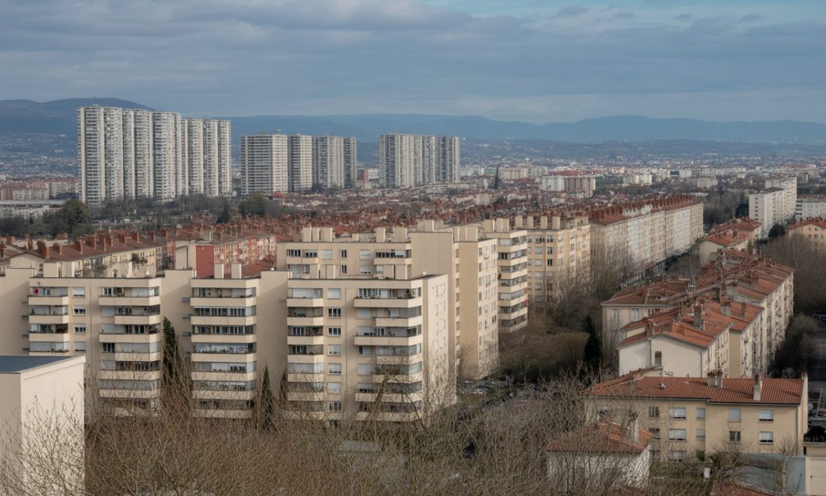 découvrez les quartiers de meyzieu à éviter avant d'y habiter ou d'investir, pour faire un choix éclairé et sécurisé dans votre projet immobilier.
